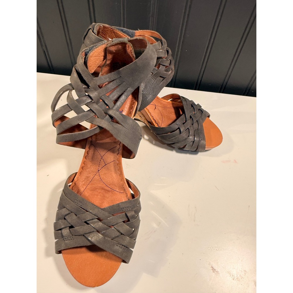 Indigo by Clarks Womens 7.5 M Gray Leather Strappy Espadrille Wedge Sandals